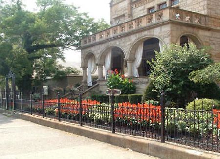 Boggs Mansion Hotel Pittsburgh Exterior photo